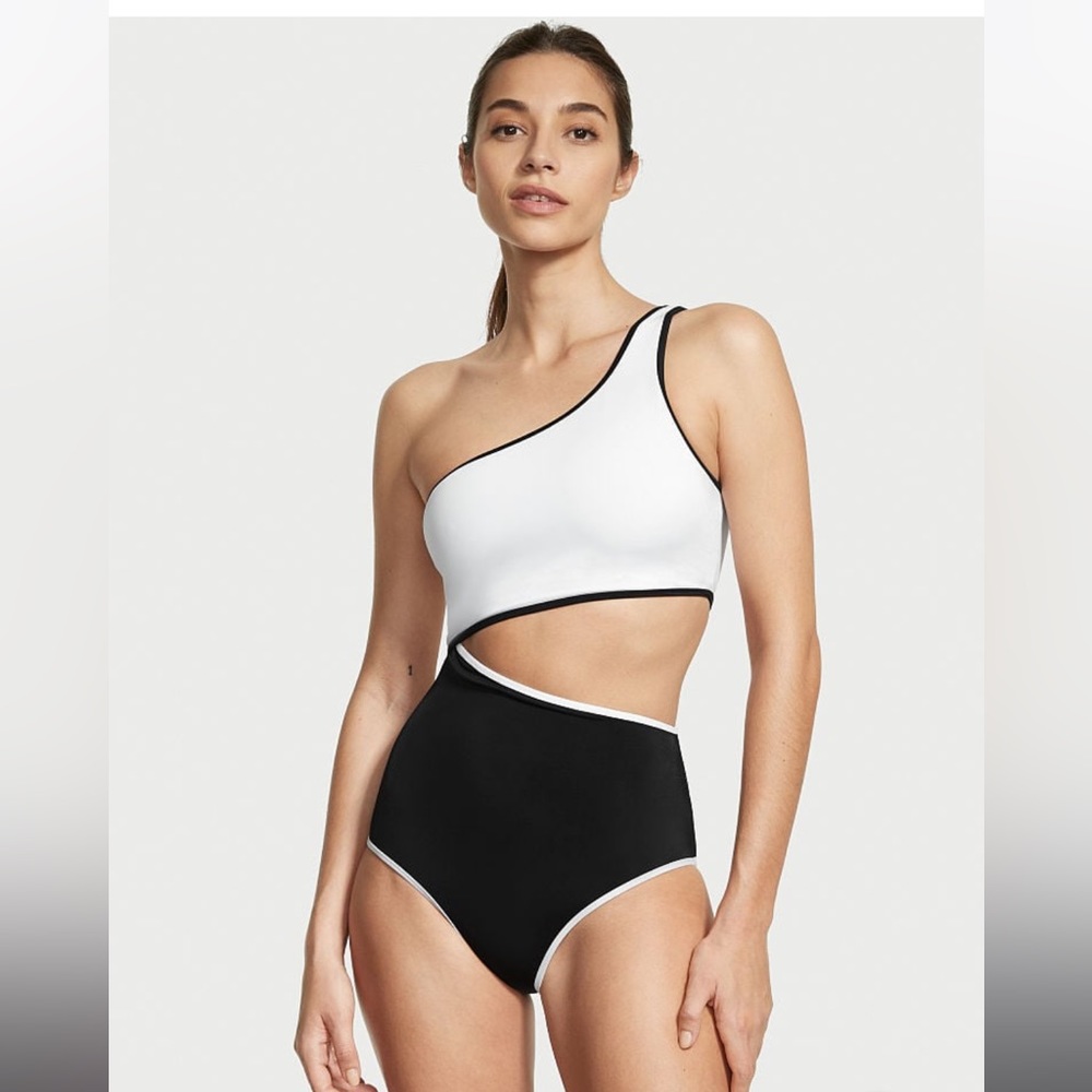 VICTORIA'S SECRET SWIM Cutout One-Piece Swimsuit